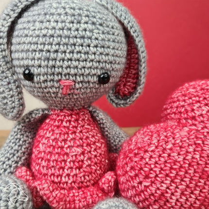 Häkelset Pippa Kaninchen - Amigurumi DIY Kit